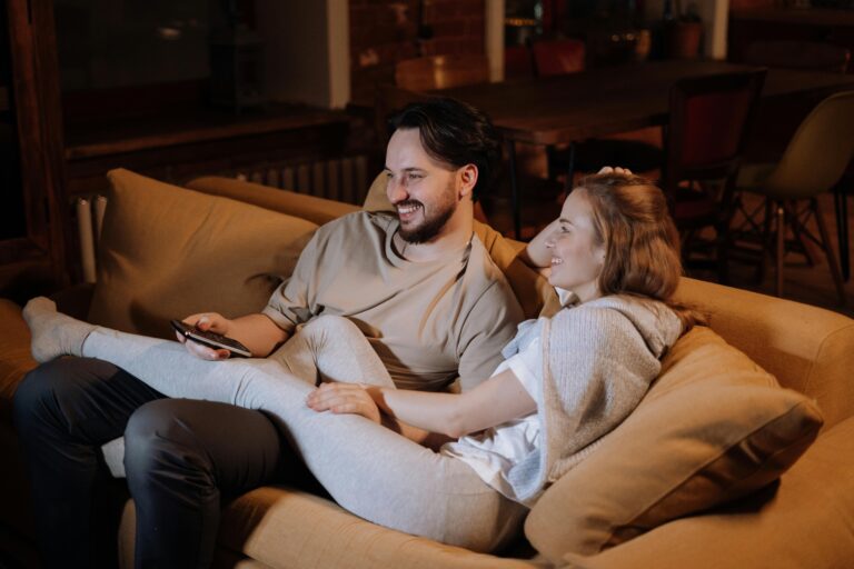 Sweet & Simple Ways to Fall in Love Again — All Before 10PM