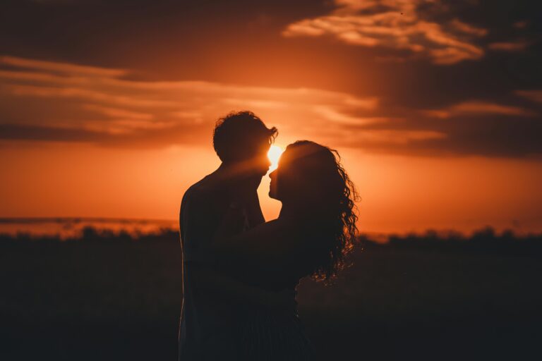 💔 What Healing Looks Like: How Real Couples Rebuild Trust After It’s Broken