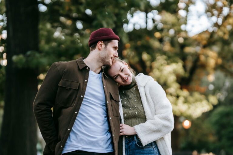 The Kinds of Fall Dates That Make You Fall in Love All Over Again