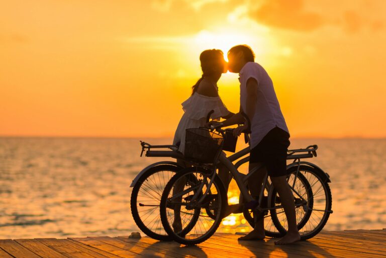 Spontaneous Date Ideas That Feel Like Magic (Even If You Planned Them 5 Minutes Ago)