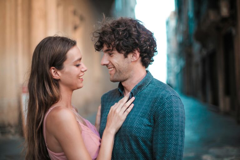 How to Truly Fall Back in Love With Your Husband — Without Forcing It