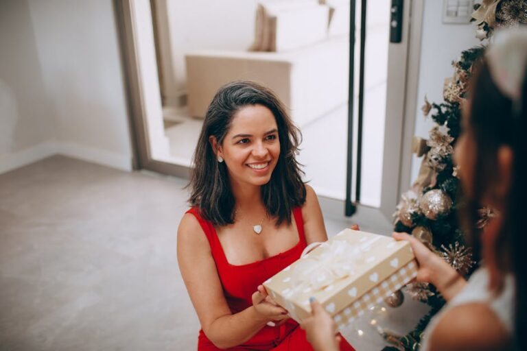 39+ Heartwarming Merry Christmas and Happy New Year Wishes to Inspire Your Holiday Cheer